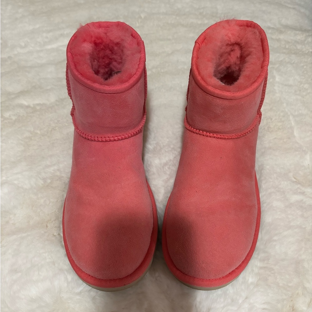 Pink Uggs
